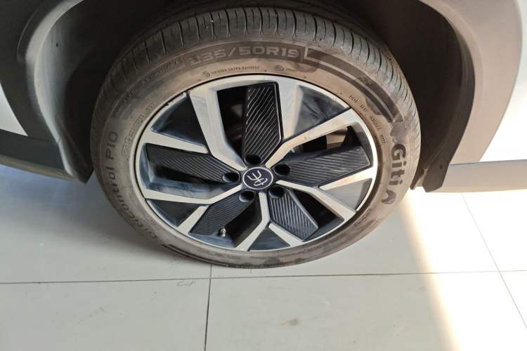 Used BYD Song L DM-i 2025 Intelligent Driving Version 160 km Beyond-Range Type
