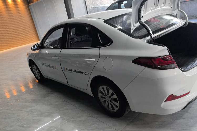 Used Hyundai Celesta 2020 1.6L Automatic GL Enjoyable Edition