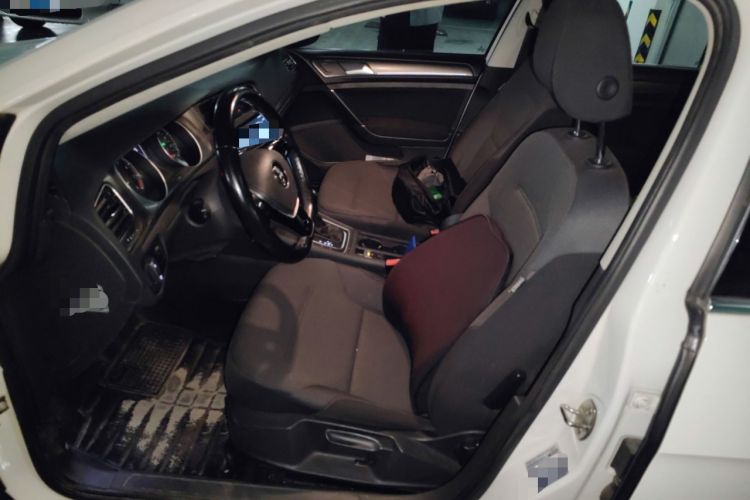 Used Volkswagen Golf 2016 230TSI Automatic Comfort Version
