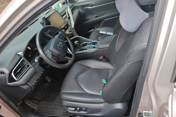 Used Toyota Camry 2021 2.5G Luxury Edition
