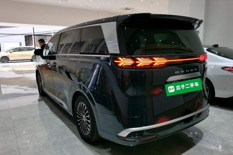 Used Denza D9 2022 DM-i 970 Four-Wheel Drive Flagship Model