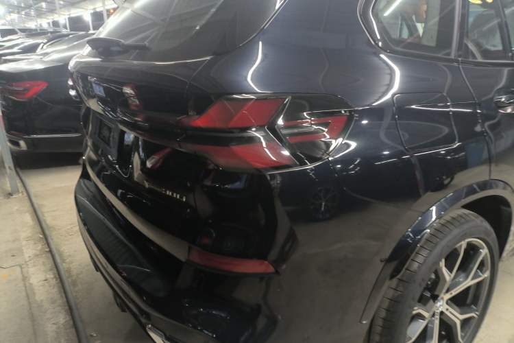 Used BMW X5 2023 xDrive 30Li Luxury M Sport Night Edition Package
