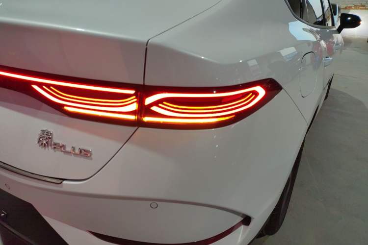 Used BYD Qin PLUS 2025 DM-i Smart Drive 55KM Leading Model
