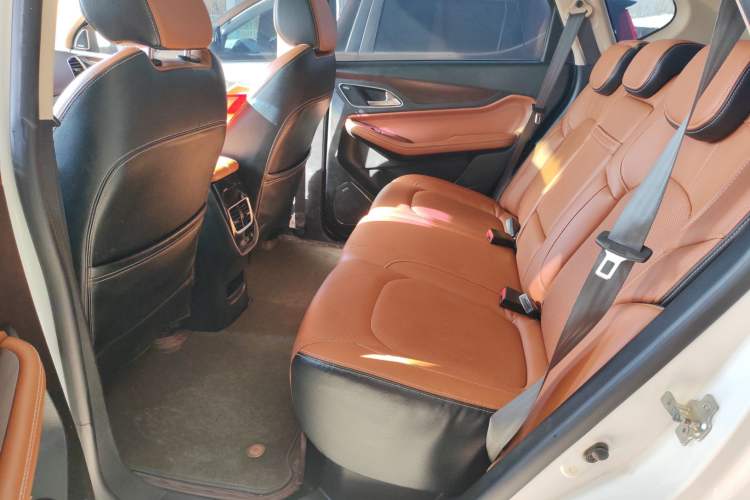 Used Baojun 560 2017 Rhythmic Edition 1.5T Manual Premium Model
