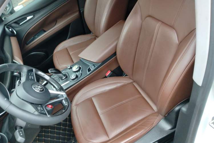 Used Alfa Romeo Stelvio 2017 2.0T 200HP Elite Edition
