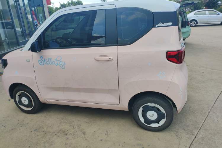Used Wuling Hongguang MINIEV 2021 Macaron Fashion Model Lithium Iron Phosphate
