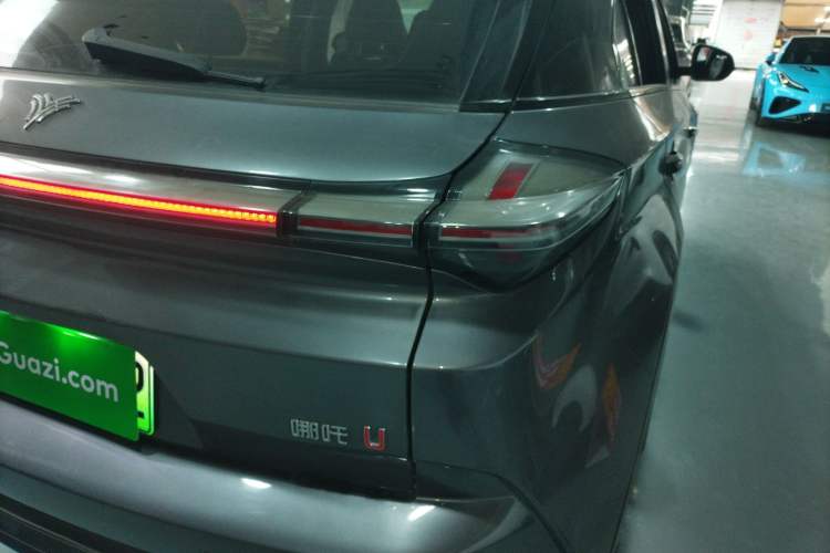 Used NETA U 2023 NETA U-Ⅱ 400 U Show Edition – Lithium Iron Phosphate
