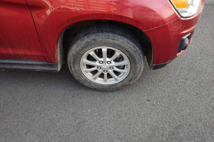 Used Mitsubishi ASX 2013 2.0L CVT Two-Wheel Drive Elite Edition
