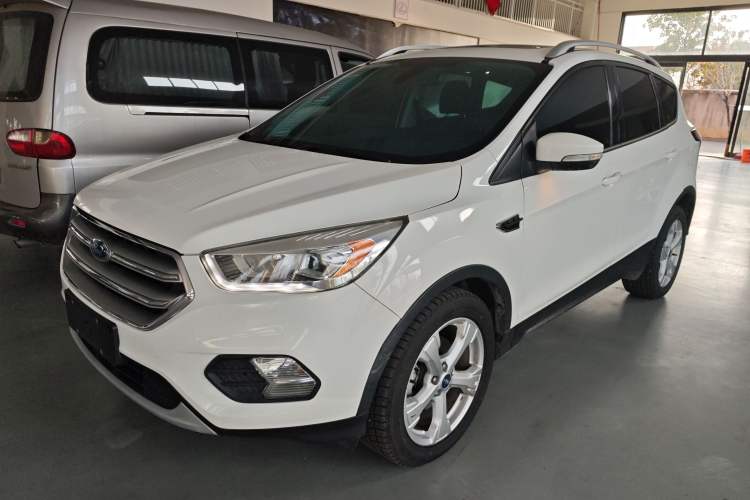 Used Ford Kuga 2018 EcoBoost 180 Two-Wheel-Drive Platinum Edition