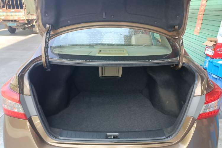 Used Nissan Sylphy 2014 1.6XV CVT Deluxe Edition
