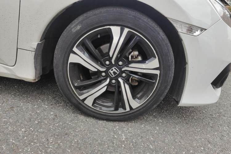 Used Honda Civic 2016 220TURBO CVT Prestige Edition
