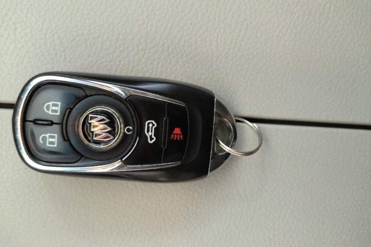 Used Buick GL8 2021 Land Cruiser Executive Class 652T Luxury Model
