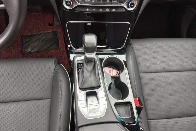 Used Hyundai Tucson 2020 280TGDi Two-Wheel-Drive GLS Fashion Edition China VI Standard
