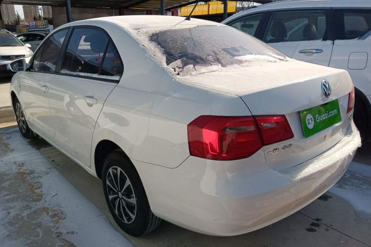 Used Volkswagen Jetta 2015 Value Edition 1.6L Manual Fashionable Style
