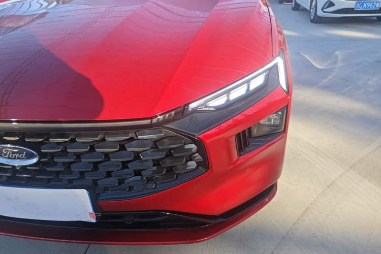 Used Ford Mondeo 2025 2.0T EcoBoost Ultimate Edition
