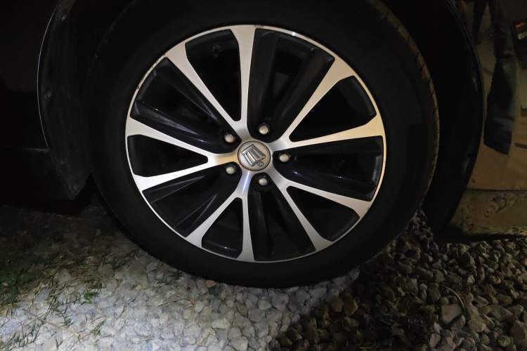 Used Toyota Crown 2018 2.0T Fashion Edition
