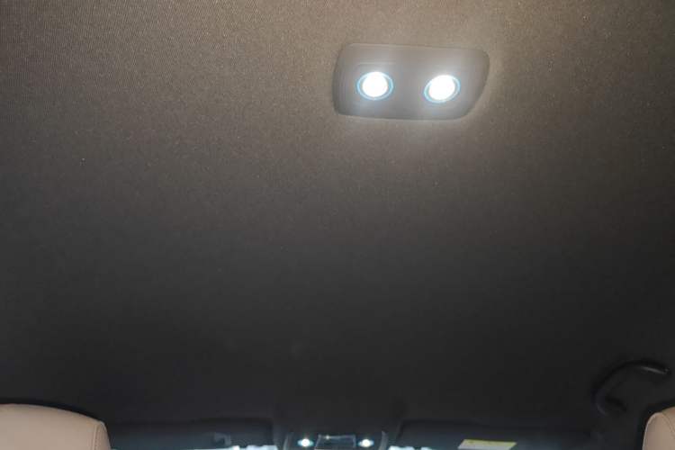 Used BYD Song Pro New Energy 2024 HONOR Edition DM-i 71KM Navigation Model
