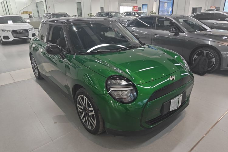 Used  Electric MINI COOPER 2024 456km COOPER E Classic Edition