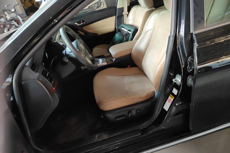 Used Toyota Reiz 2013 2.5V Shangrui Edition
