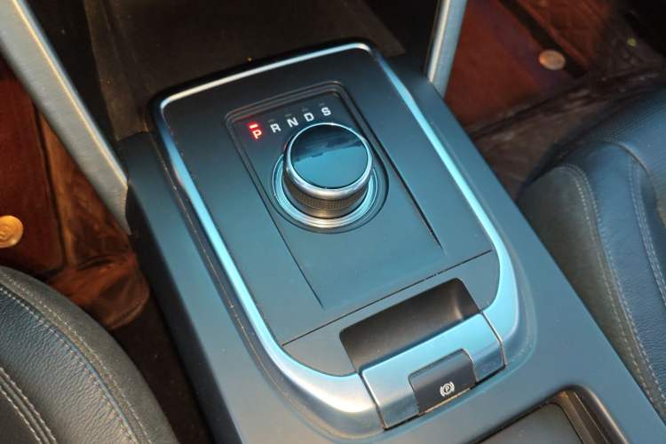 Used Land Rover Discovery Sport 2017 2.0T SE
