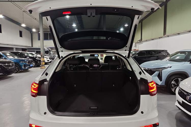 Used Volkswagen Tayron X 2020 330TSI Two-Wheel Drive Luxury Smart Connectivity Version