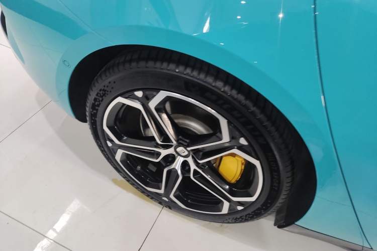 Used  SU7 2024 Four-Wheel Drive Ultra-Long Range Advanced Intelligent Driving Max Edition