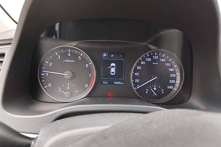 Used Hyundai Elantra 2016 1.6L Automatic ZhiXuan – Elite Version