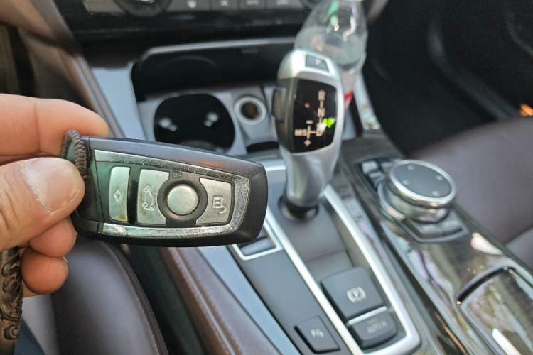 Used BMW 5 Series 2014 525Li Luxury Design Package