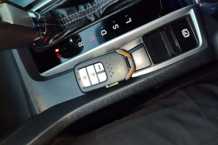 Used Honda Civic 2016 220TURBO CVT Luxury Edition
