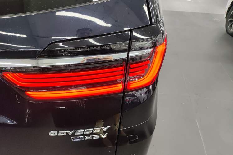 Used Honda Odyssey 2022 2.0L eHEV Prestige Four-Seater Edition
