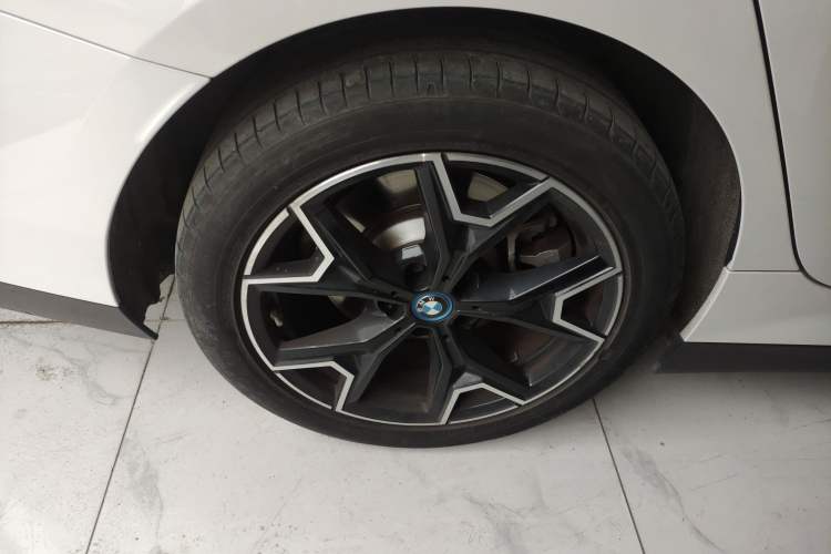 Used BMW i3 2023 eDrive 40 L Midnight Edition