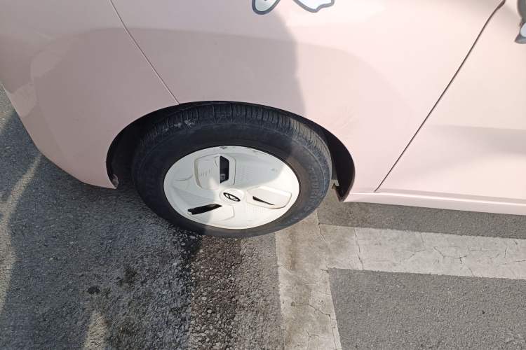 Used Chery QQ Ice Cream 2022 170km Sundae Phosphate Lithium-Ion