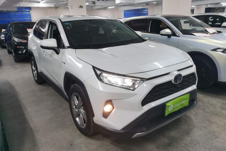 Used Toyota RAV4 2020 Dual-Engine 2.5L E-CVT Two-Wheel Drive Elite Edition
