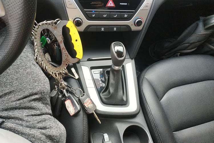 Used Hyundai Elantra 2016 1.6L Automatic ZhiXuan – Elite Version