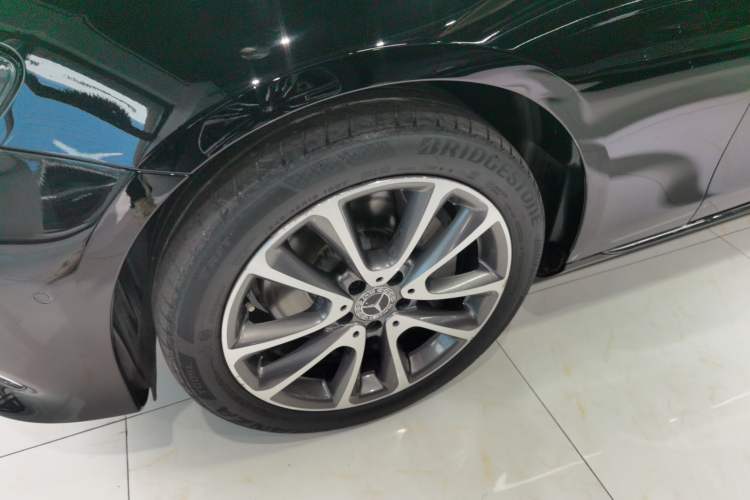 Used Mercedes-Benz E-Class 2018 E 300 L Stylish Model
