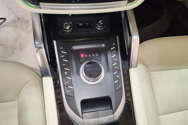 Used Zotye T700 2017 1.8T Dual-Clutch Prestige Model