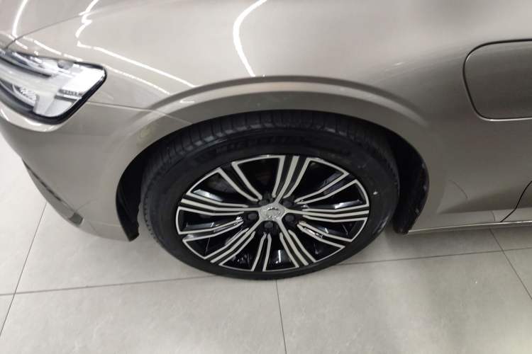 Used Volvo S60 New Energy 2022 T8 eDrive Hybrid All-Wheel Drive Smart Luxury Edition