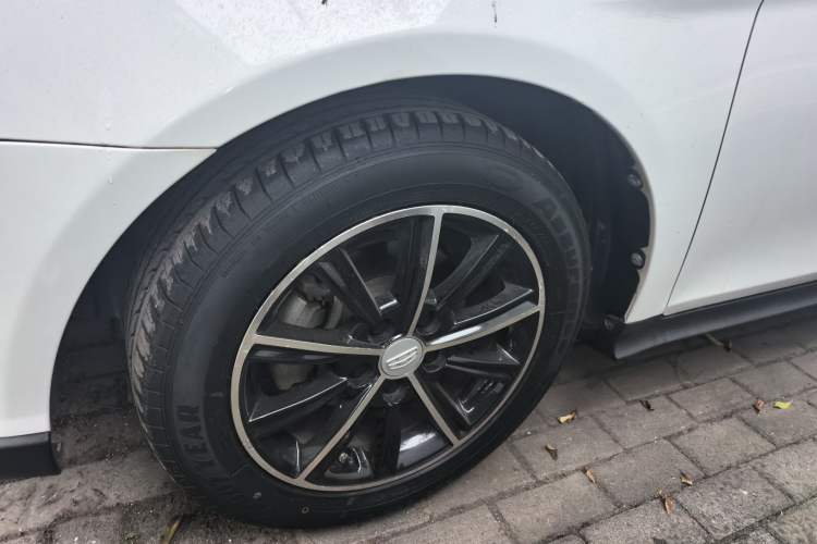 Used Geely Auto Emgrand 2017 Hatchback RS Million Edition 1.5L CVT Upward Version
