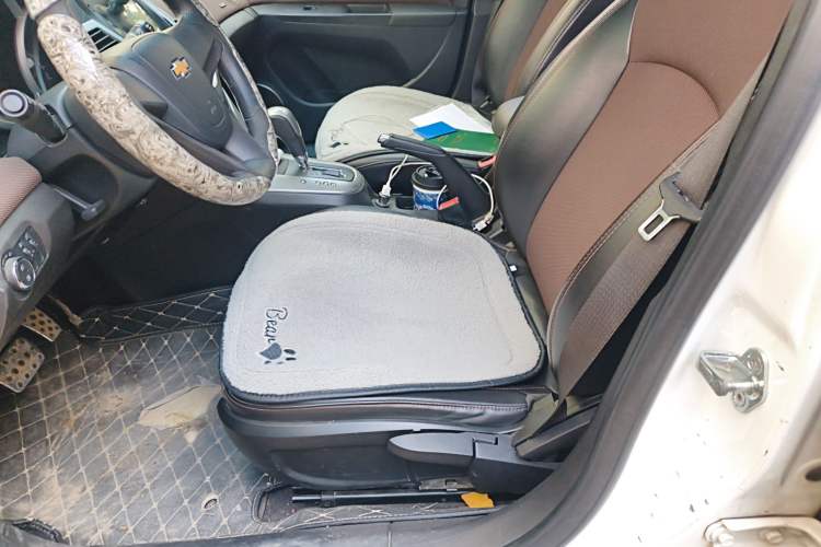 Used Chevrolet Cruze 2015 Hatchback 1.6L Automatic Comfort Edition