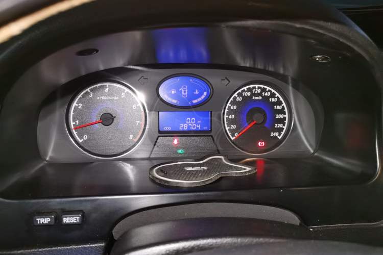 Used Geely Auto Classic Emgrand 2013 Sedan 1.5L Manual Entry-Level Model