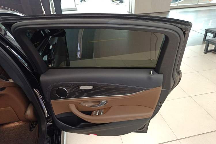 Used Mercedes-Benz E-Class 2019 Restyled E 300 L Sporty and Stylish Edition
