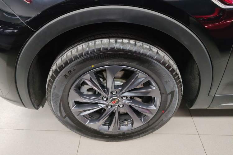 Used Hongqi HS5 2025 2.0T Two-Wheel Drive Flagship Pro Edition

