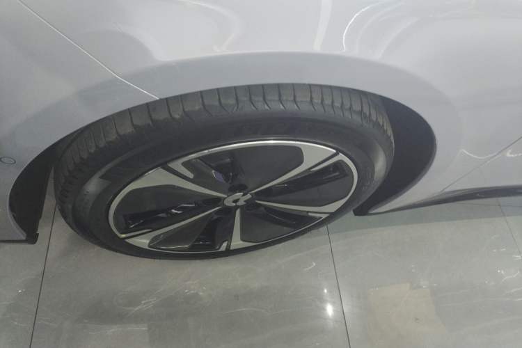 Used Nio ET5T 2025 75 kWh Touring