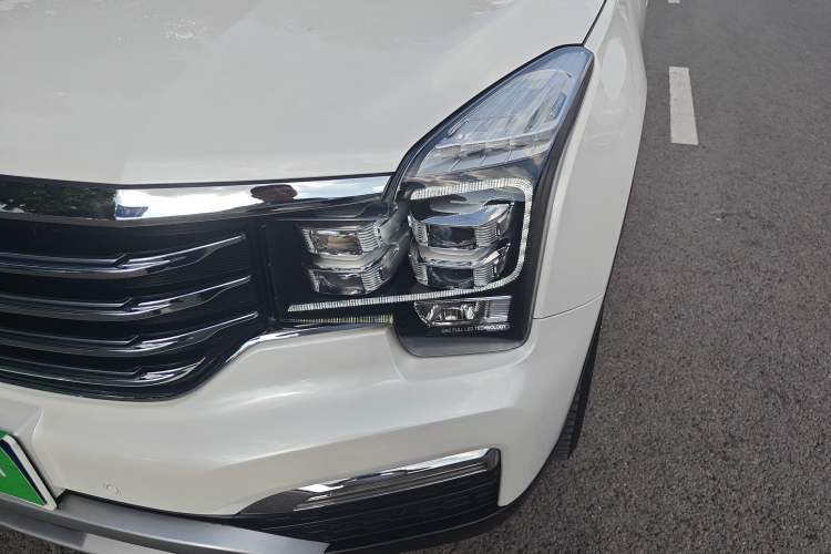 Used GAC Trumpchi GS8 2017 320T Two-Wheel Drive Luxury Smart Connectivity Version (7 Seats)
