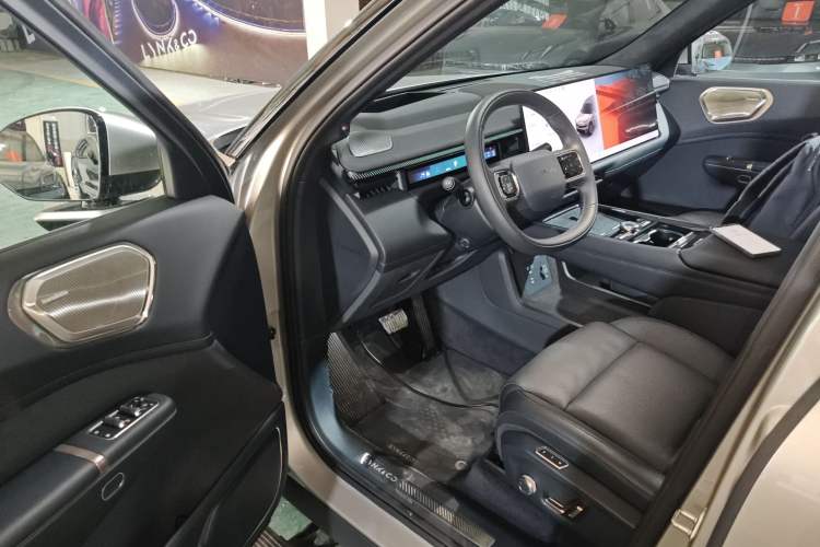 Used Lynk & Co 900 2025 2.0T Ultra
