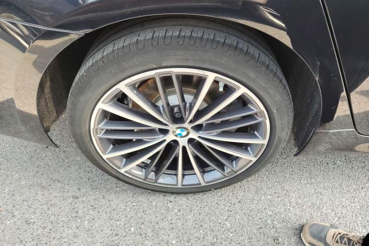 Used BMW 5 Series 2021 530Li Leading Model M Sport Package
