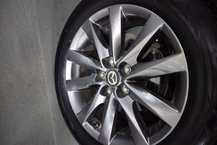 Used Mazda Atenza 2020 2.0L Blue Sky Luxury Edition
