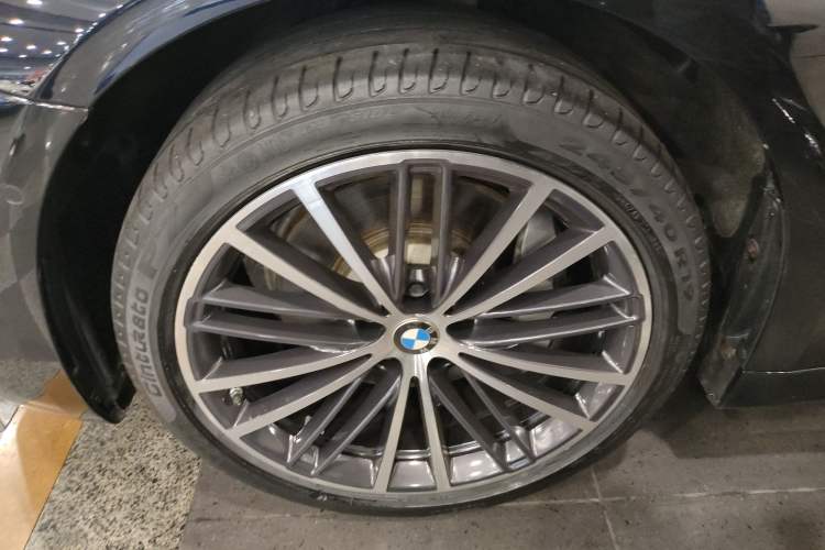 Used BMW 5 Series 2022 Restyled 530Li Leading Edition M Sport Package
