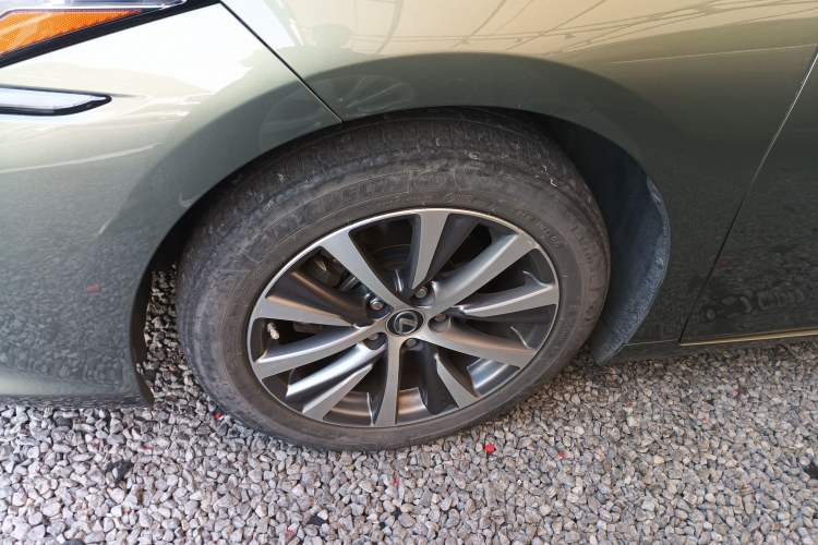 Used Lexus ES 2020 200 Excellence Edition
