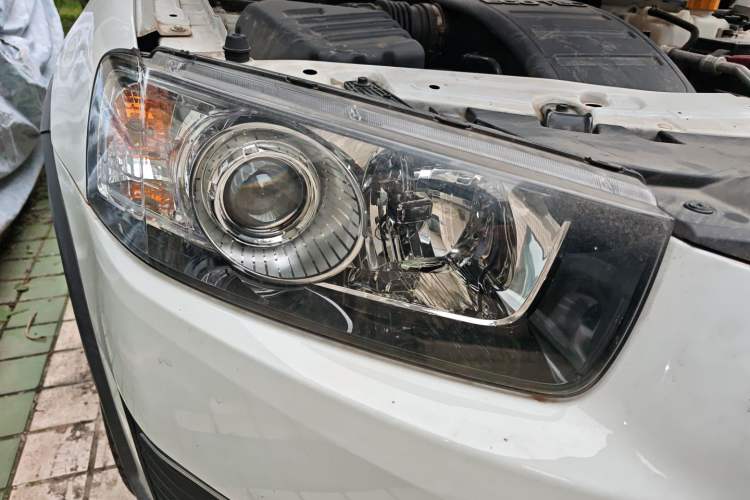 Used Chevrolet Captiva 2015 2.4L 4x4 Flagship Edition 7-Seater
